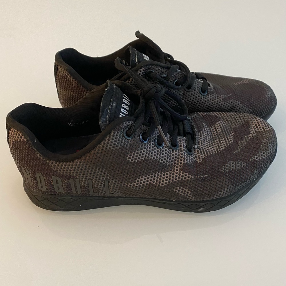 NOBULL Dark Camo Trainers - size 7.5 - black, dark brown, army green